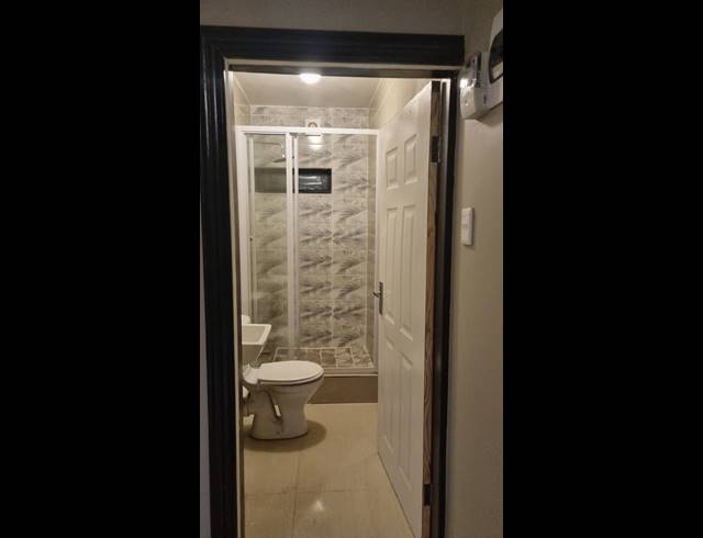 2 BEDROOM APARTMENT RENTED IN PARK HILL